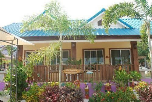 Baan Im Em Hotel Pattaya Exterior foto